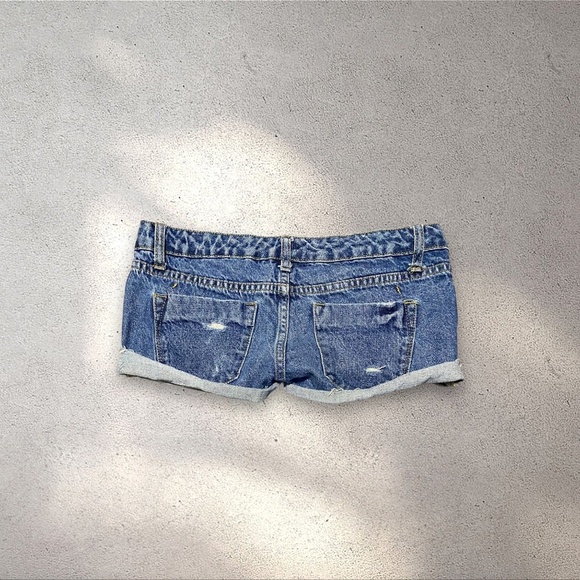 Mossimo Supply Co. True Low Rise Denim Shorts - Picture 1 of 2